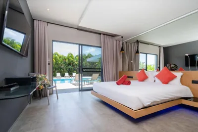 Luxurious 5BR Villa Mayacol with 17m Long Pool, NaiHarn – Photos 2